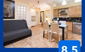 MCD Carlos Family House